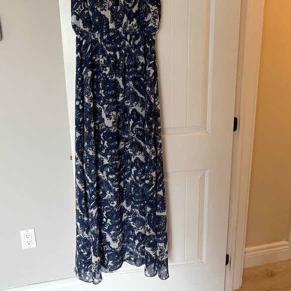 Vince Camuto Maxi Dress - Size 8 - Picture 5 of 5